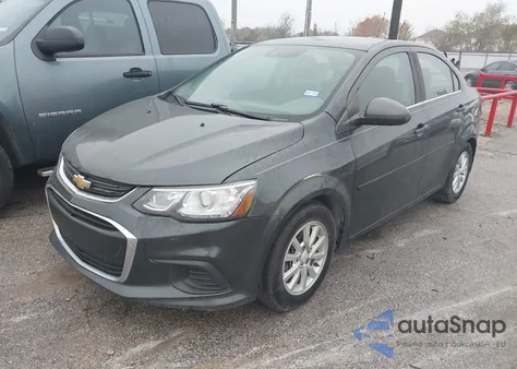 2017 Chevrolet Sonic Lt Auto z USA, uszkodzony, nr VIN 1G1JD5SB4H4102872
